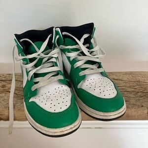 Nike Jordon Big Kids Air 1 Mid Lucky Green